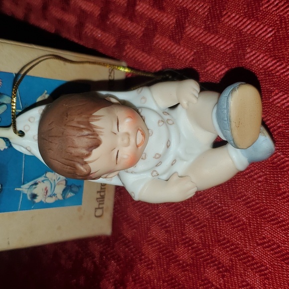 Children of C.H.Twelvetrees Babies out to dry ornament September 1920 Shorty - Picture 1 of 5